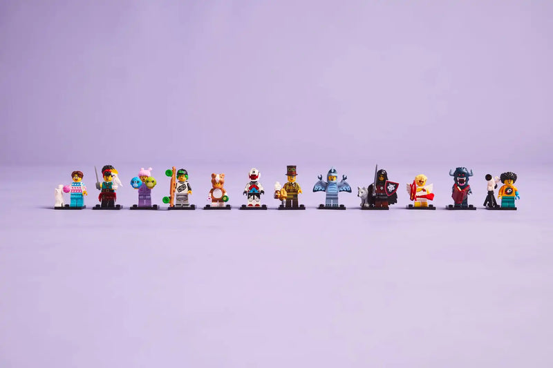 Lego series 27 minifigures  single blind pack